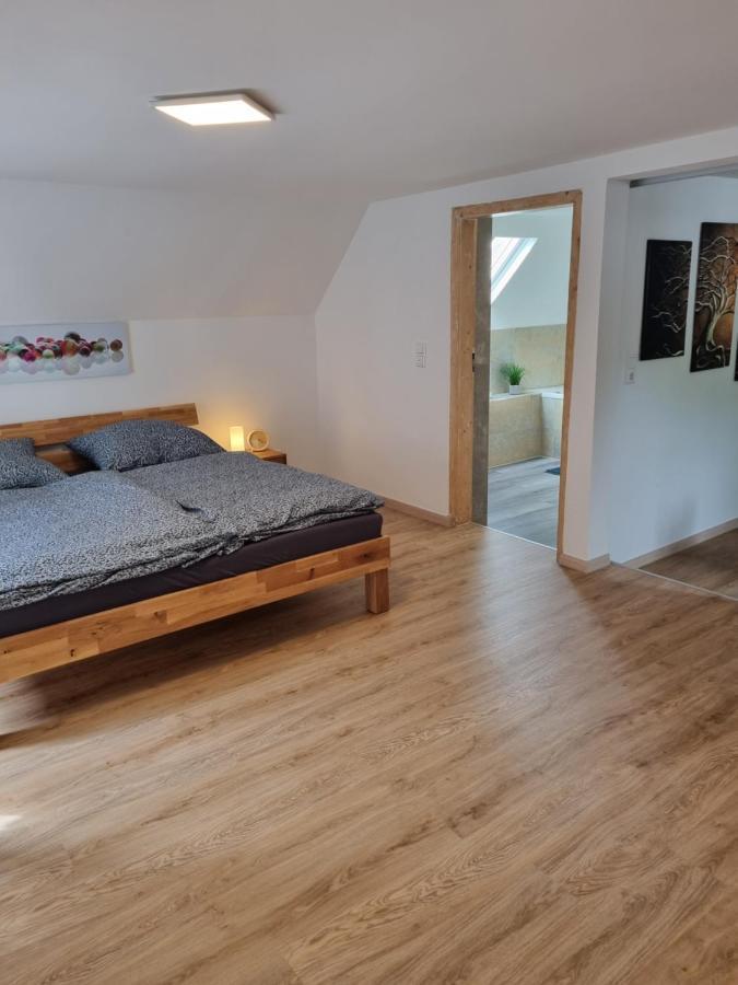 Stefan Apartment Kall